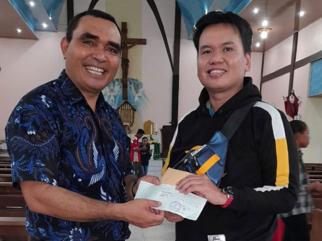 Strengthening Harmony, PT KAMU Distributes Infrastructure Assistance for Churches